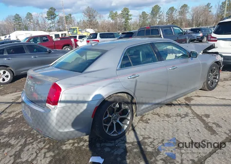 2017 Chrysler 300C z USA, uszkodzony, nr VIN 2C3CCAEG5HH570328